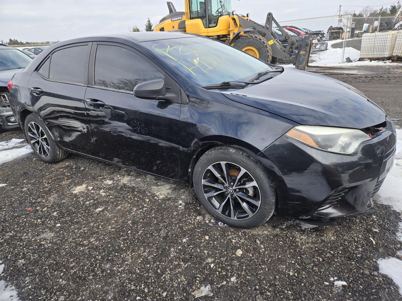 2015 Toyota Corolla LE Photo