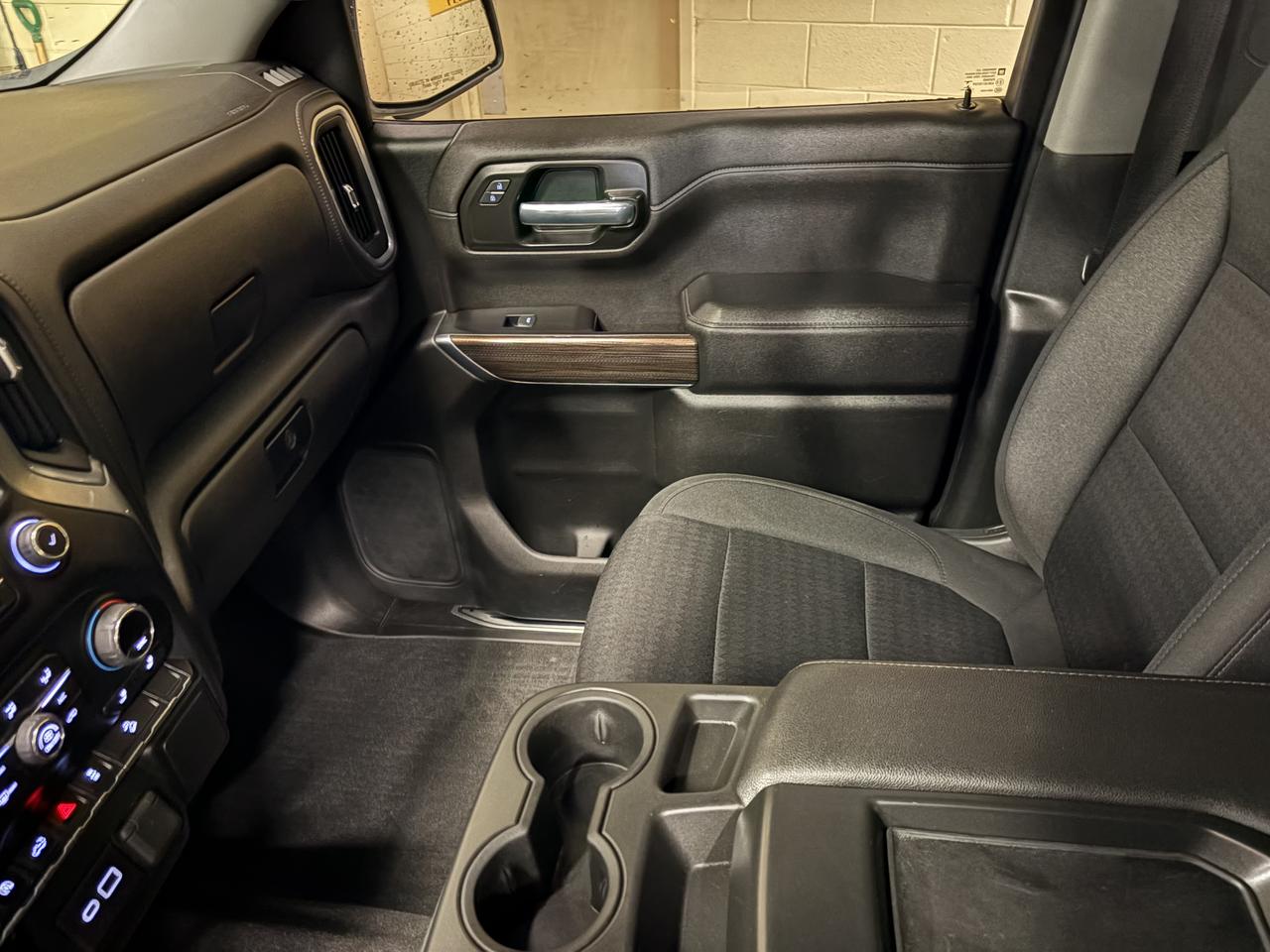 2022 Chevrolet Silverado 1500 RST Photo