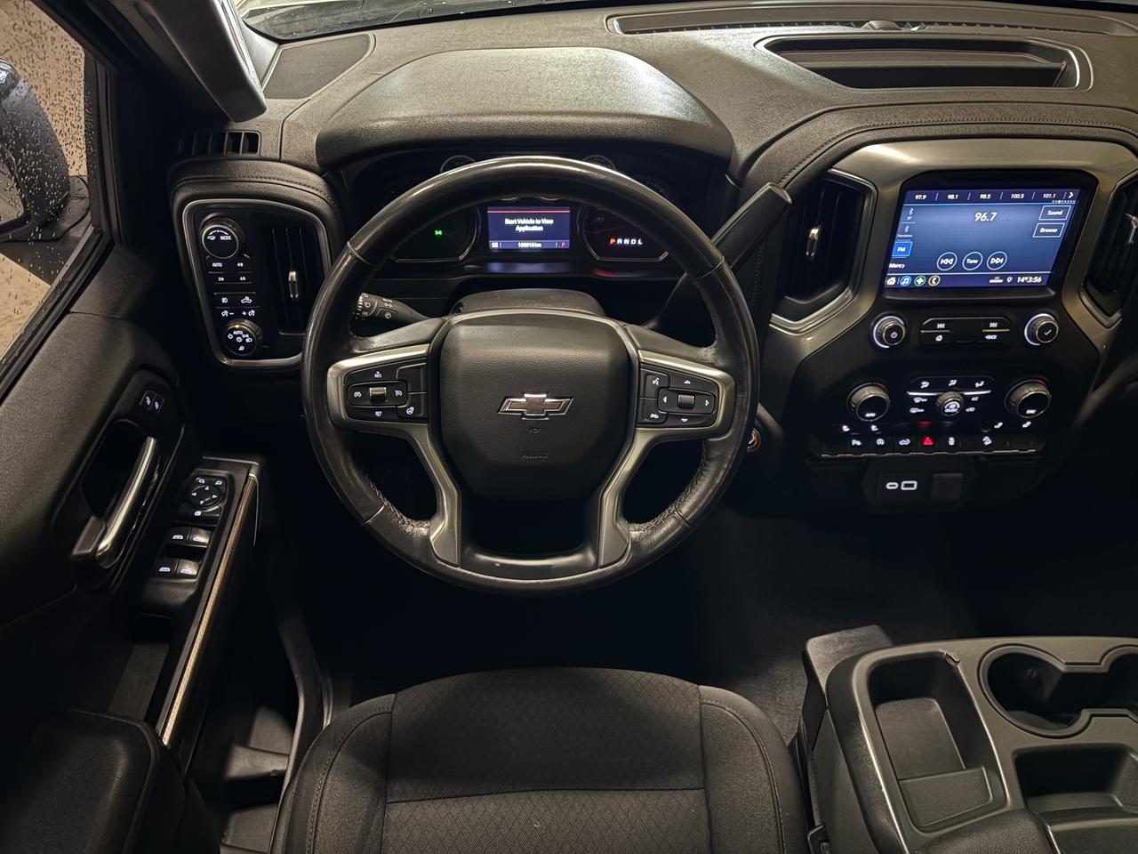 2022 Chevrolet Silverado 1500 RST Photo