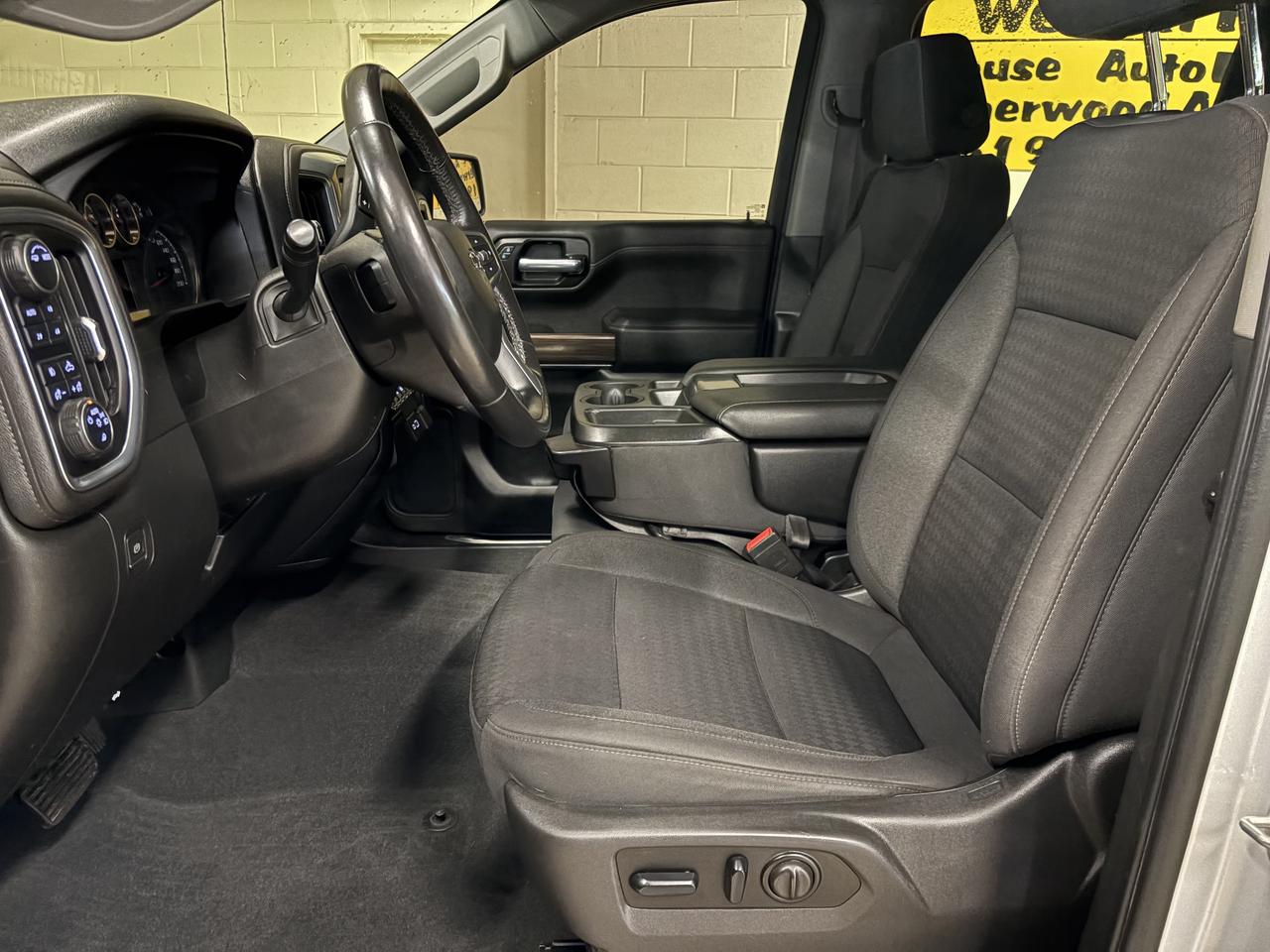 2022 Chevrolet Silverado 1500 RST Photo