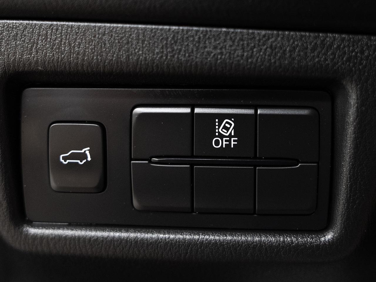 2022 Mazda CX-5 KURO | AWD | Red Leather | Sunroof | BSM | CarPlay
