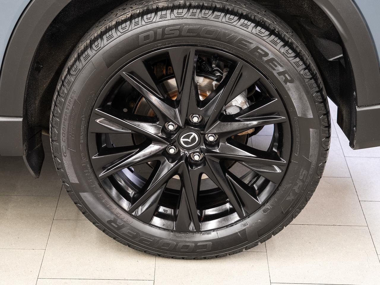 2022 Mazda CX-5 KURO | AWD | Red Leather | Sunroof | BSM | CarPlay