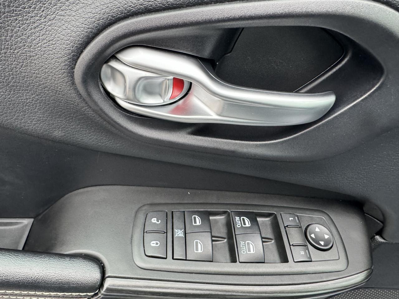 2014 Jeep Cherokee Limited Photo