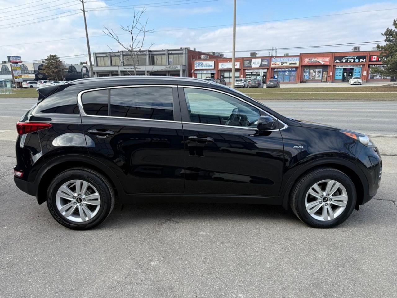 2019 Kia Sportage LX/ AWD/ LOW MILEAGE/ REAR CAMERA - Photo #4