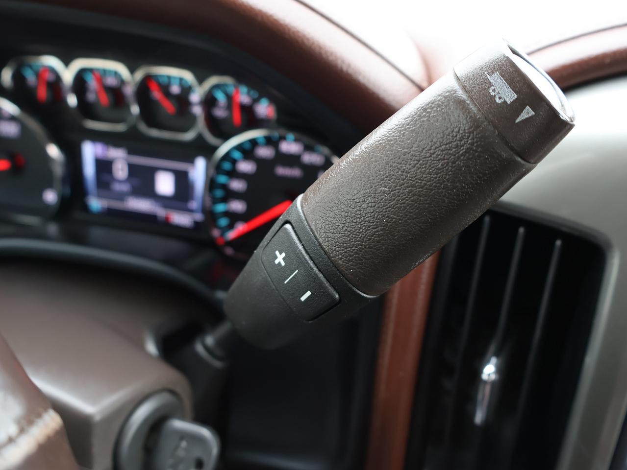 2018 Chevrolet Silverado 1500 V8 HIGH COUNTRY 4WD CERTIFIED *1 OWNER* CAMERA NAV BLUETOOTH LEATHER HEATED SEATS SUNROOF CRUISE ALLOYS Photo