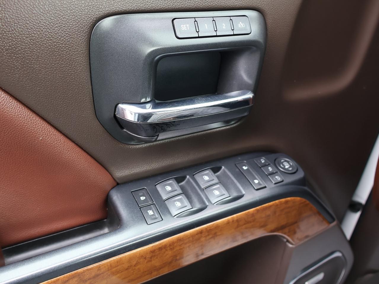 2018 Chevrolet Silverado 1500 V8 HIGH COUNTRY 4WD CERTIFIED *1 OWNER* CAMERA NAV BLUETOOTH LEATHER HEATED SEATS SUNROOF CRUISE ALLOYS Photo