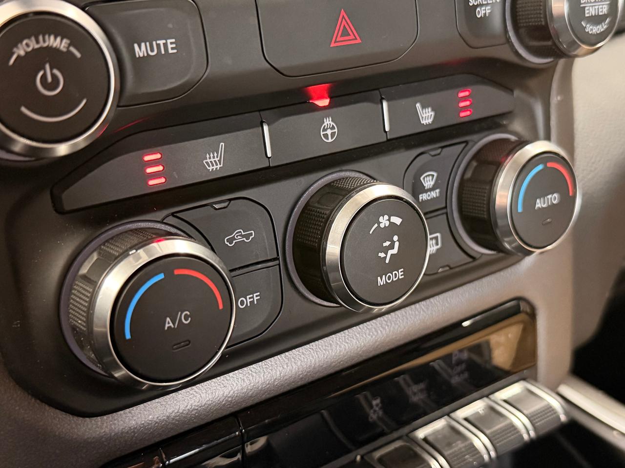 2021 RAM 1500 Big Horn+Crew+4x4+TwoTone+RemoteStart+CLEAN CARFAX Photo44