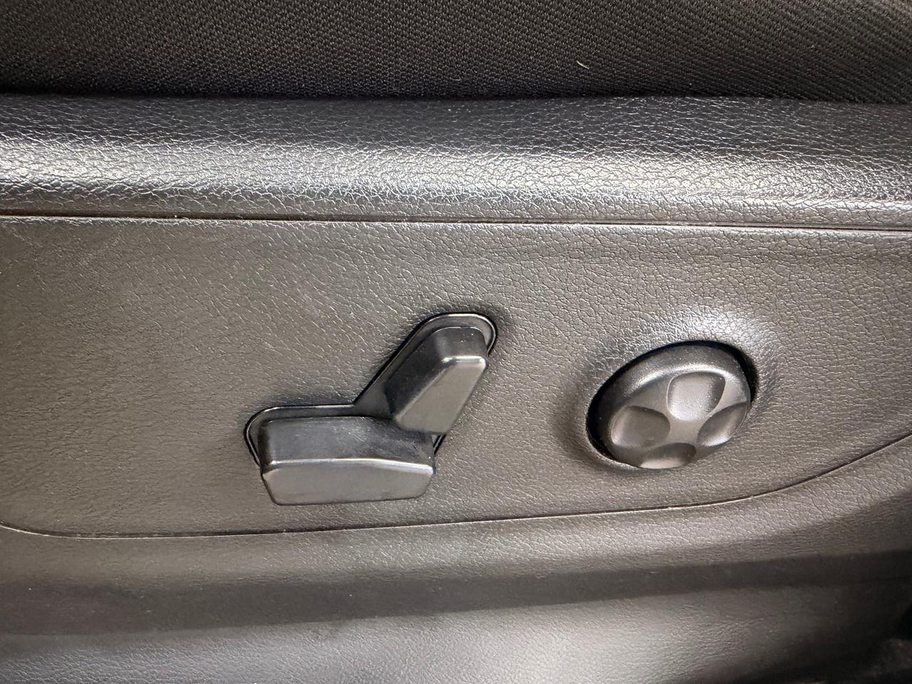 2021 RAM 1500 Big Horn+Crew+4x4+TwoTone+RemoteStart+CLEAN CARFAX Photo127