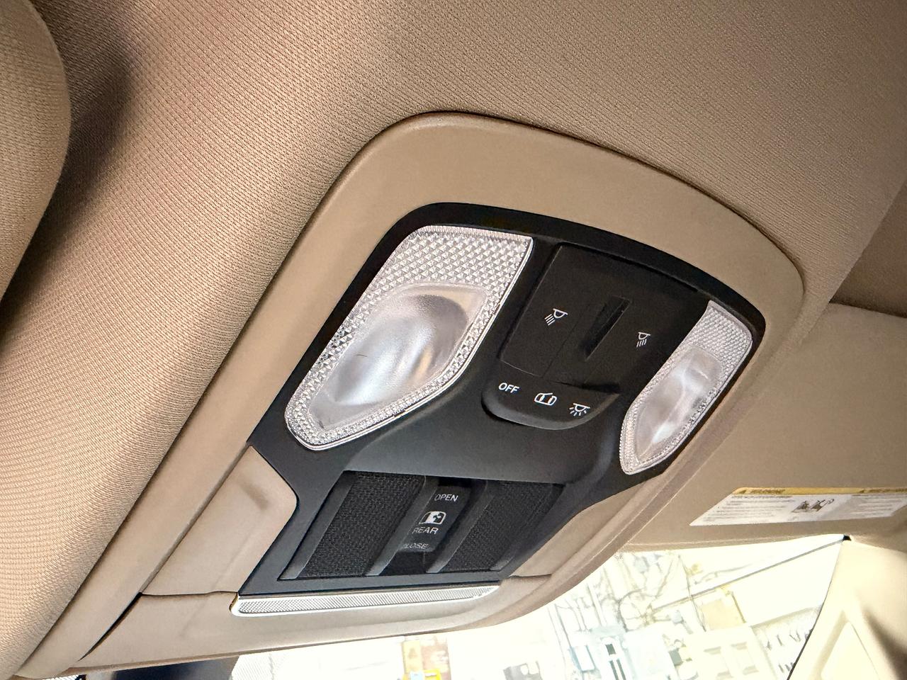 2021 RAM 1500 Big Horn+Crew+4x4+TwoTone+RemoteStart+CLEAN CARFAX Photo135