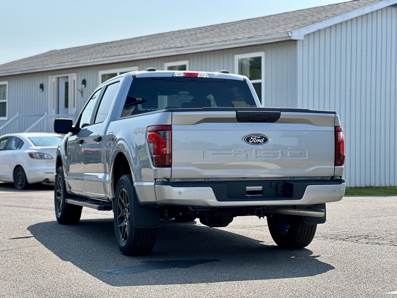 2026 Ford F-150 STX 4WD SUPERCREW 5.5' BO Photo3