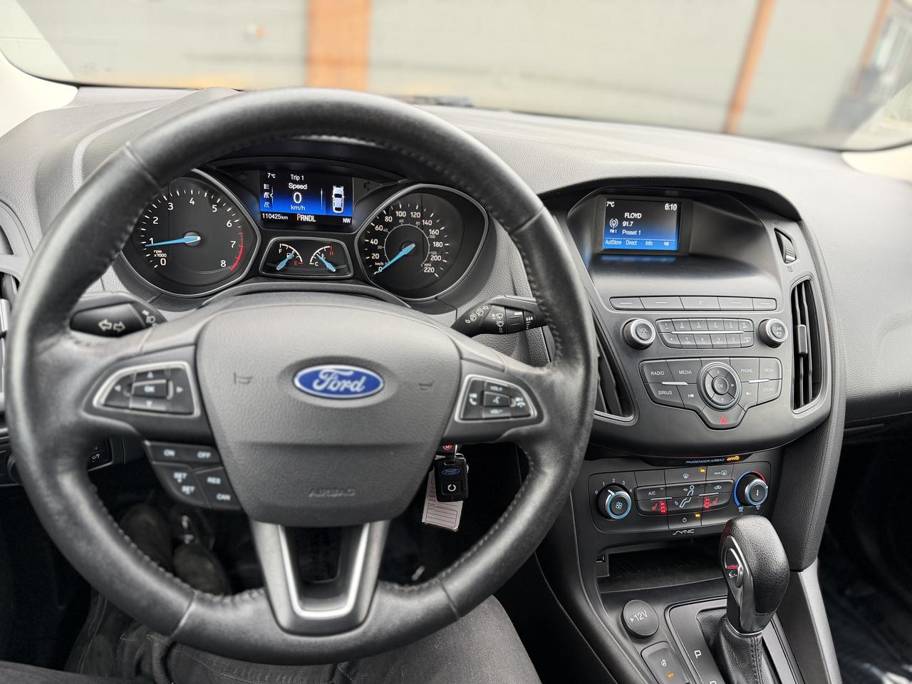 2018 Ford Focus SE Photo
