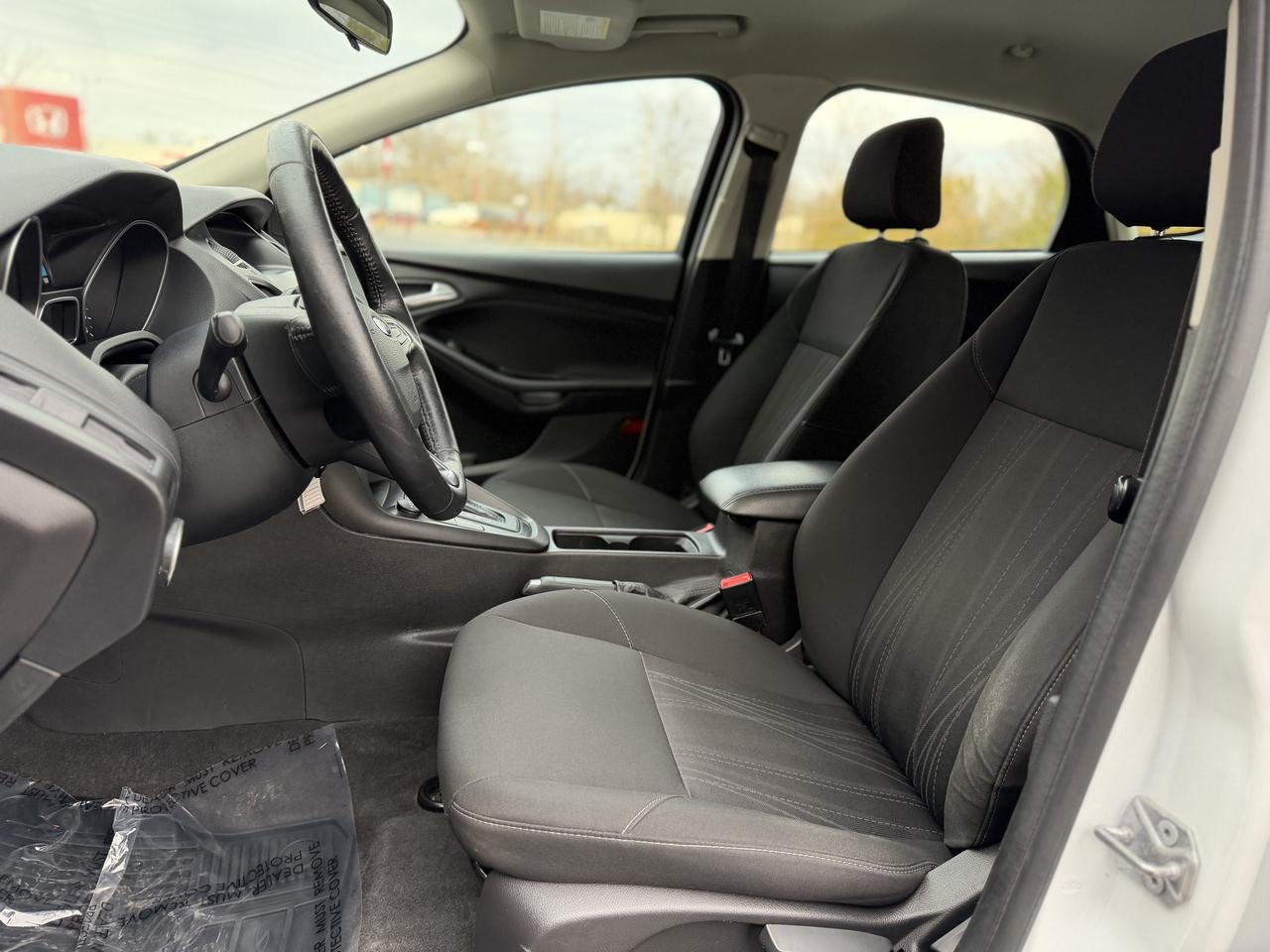 2018 Ford Focus SE Photo