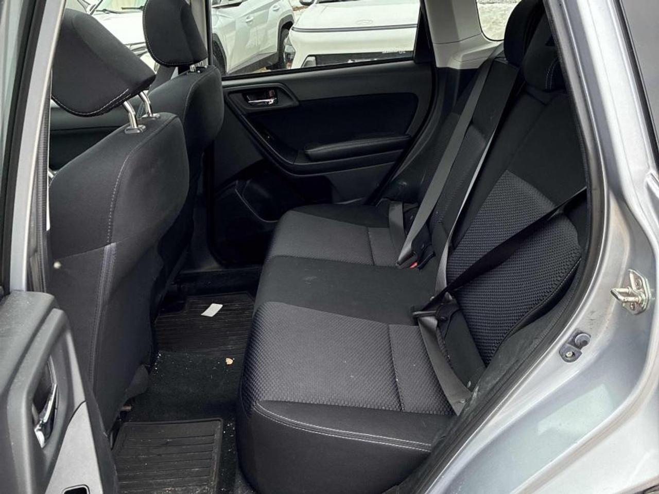 2016 Subaru Forester * AWD * NO ACCIDENTS 2.5I TOURING PACKAGE Photo