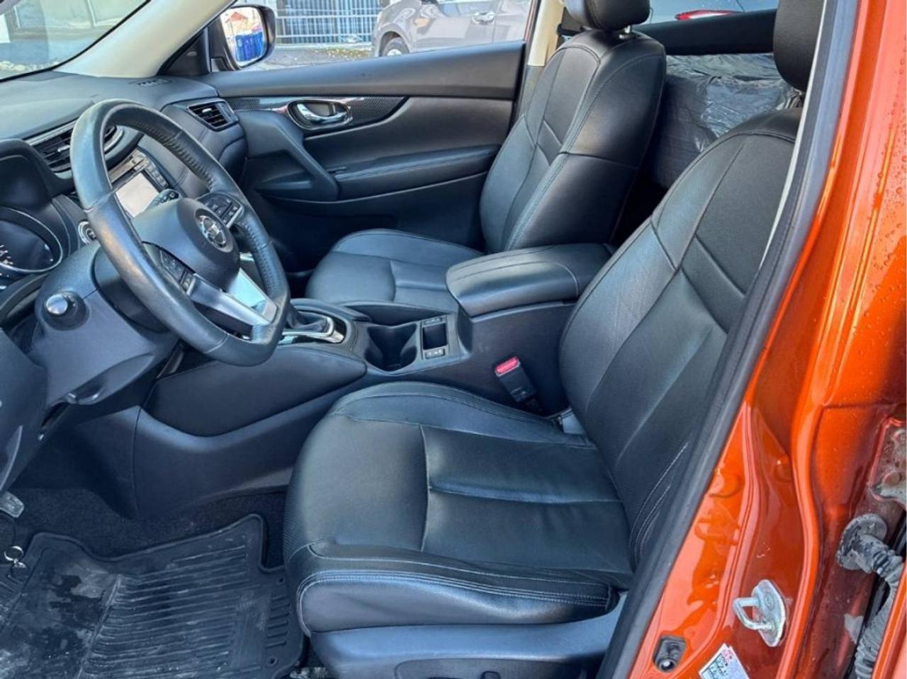 2017 Nissan Rogue * AWD * PLATINUM " Photo