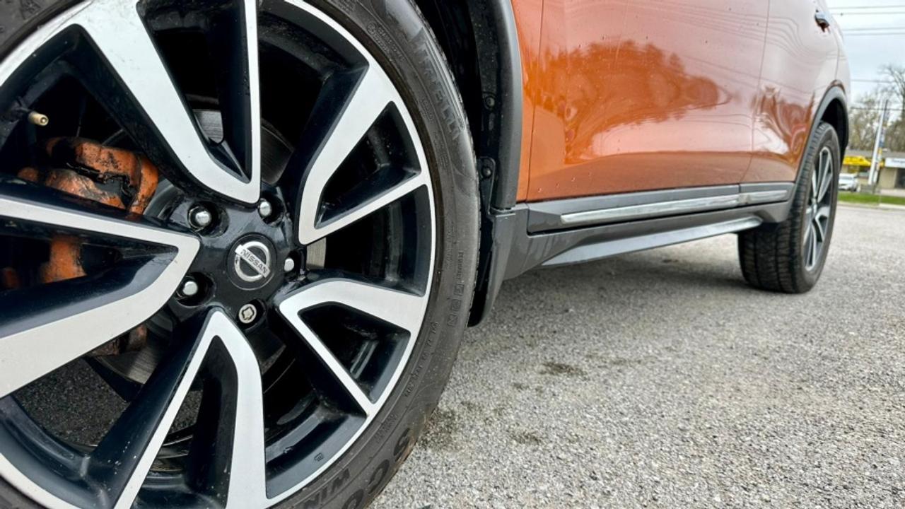 2017 Nissan Rogue * AWD * PLATINUM " Photo