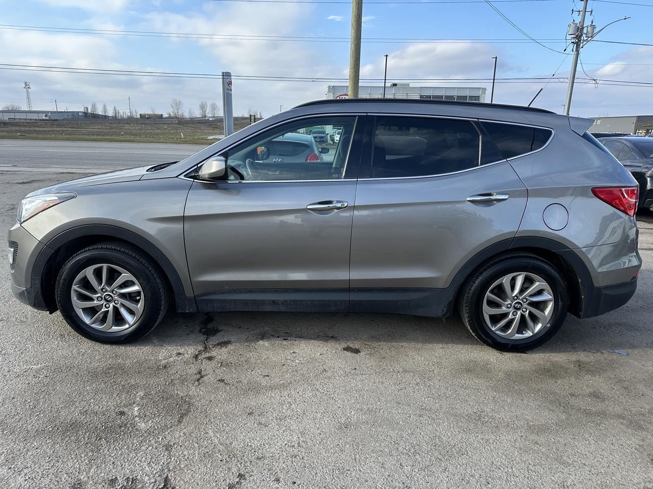 2014 Hyundai Santa Fe Sport ONLY 59KMS, NO ACCIDENTS, CERTIFIED Photo
