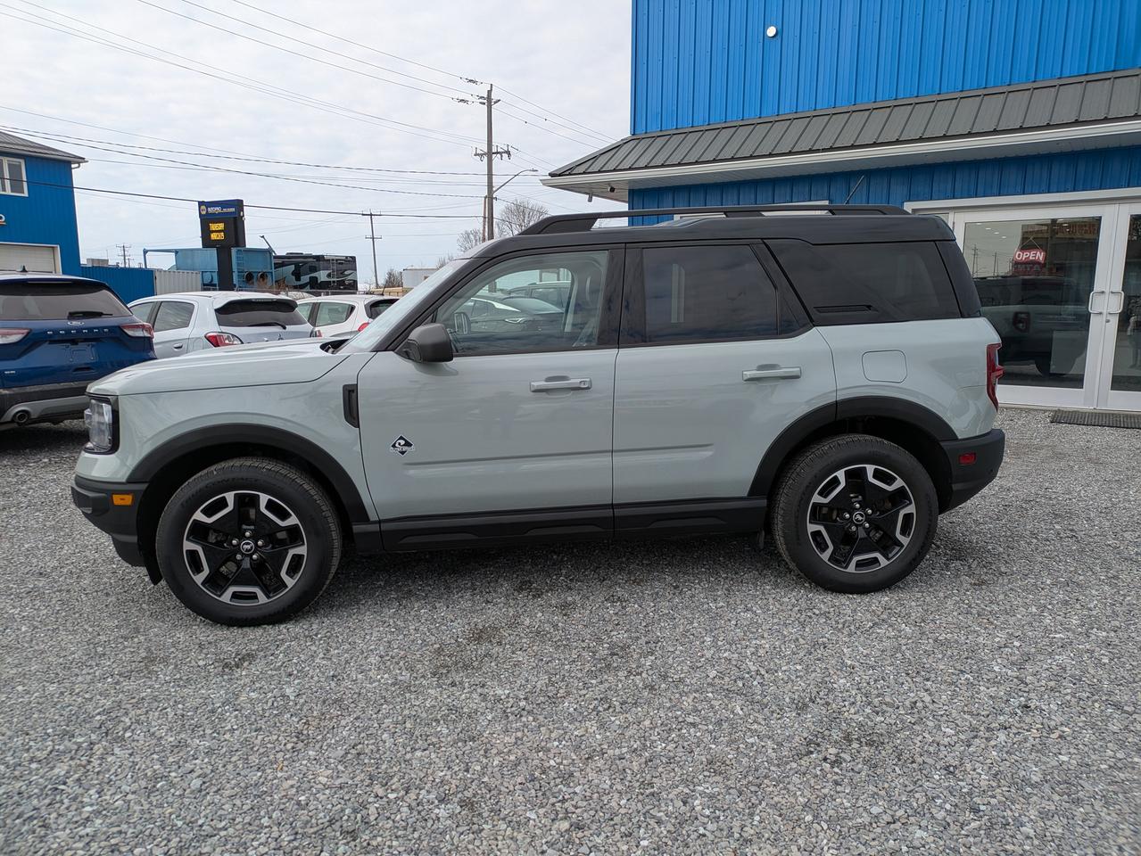 2021 Ford Bronco Sport Outer Banks 4x4 Photo1