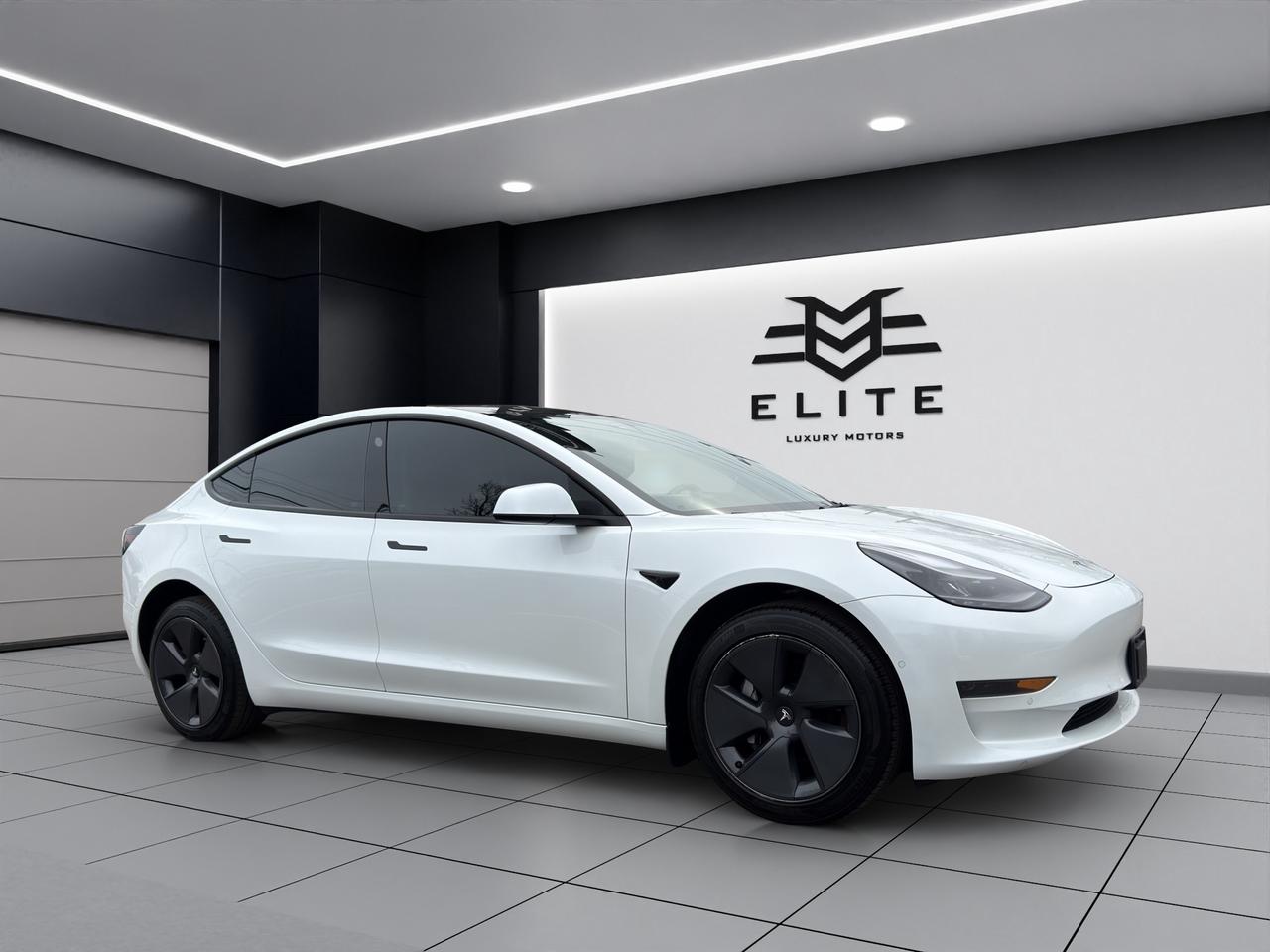 2021 Tesla Model 3 STANDARD RANGE PLUS - Blind Spot Monitor !!! Photo