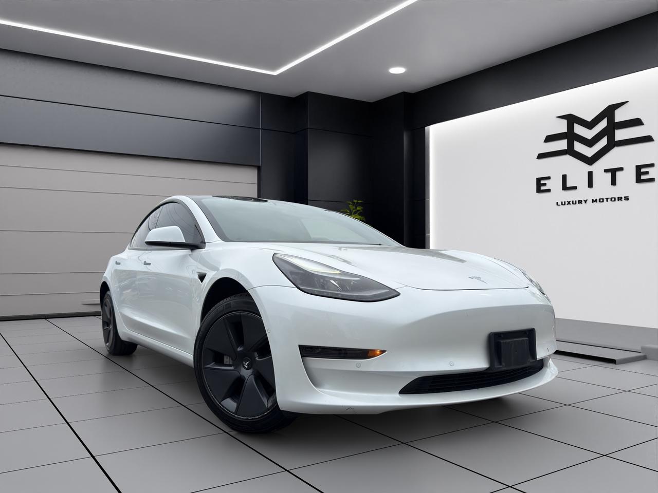 2021 Tesla Model 3 STANDARD RANGE PLUS - Blind Spot Monitor !!! Photo