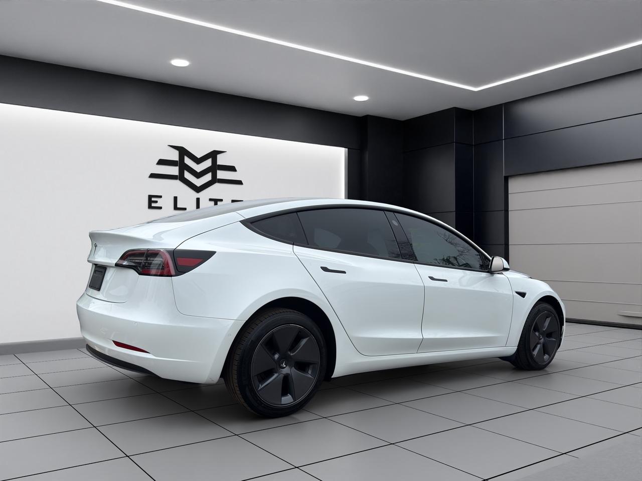 2021 Tesla Model 3 STANDARD RANGE PLUS - Blind Spot Monitor !!! Photo