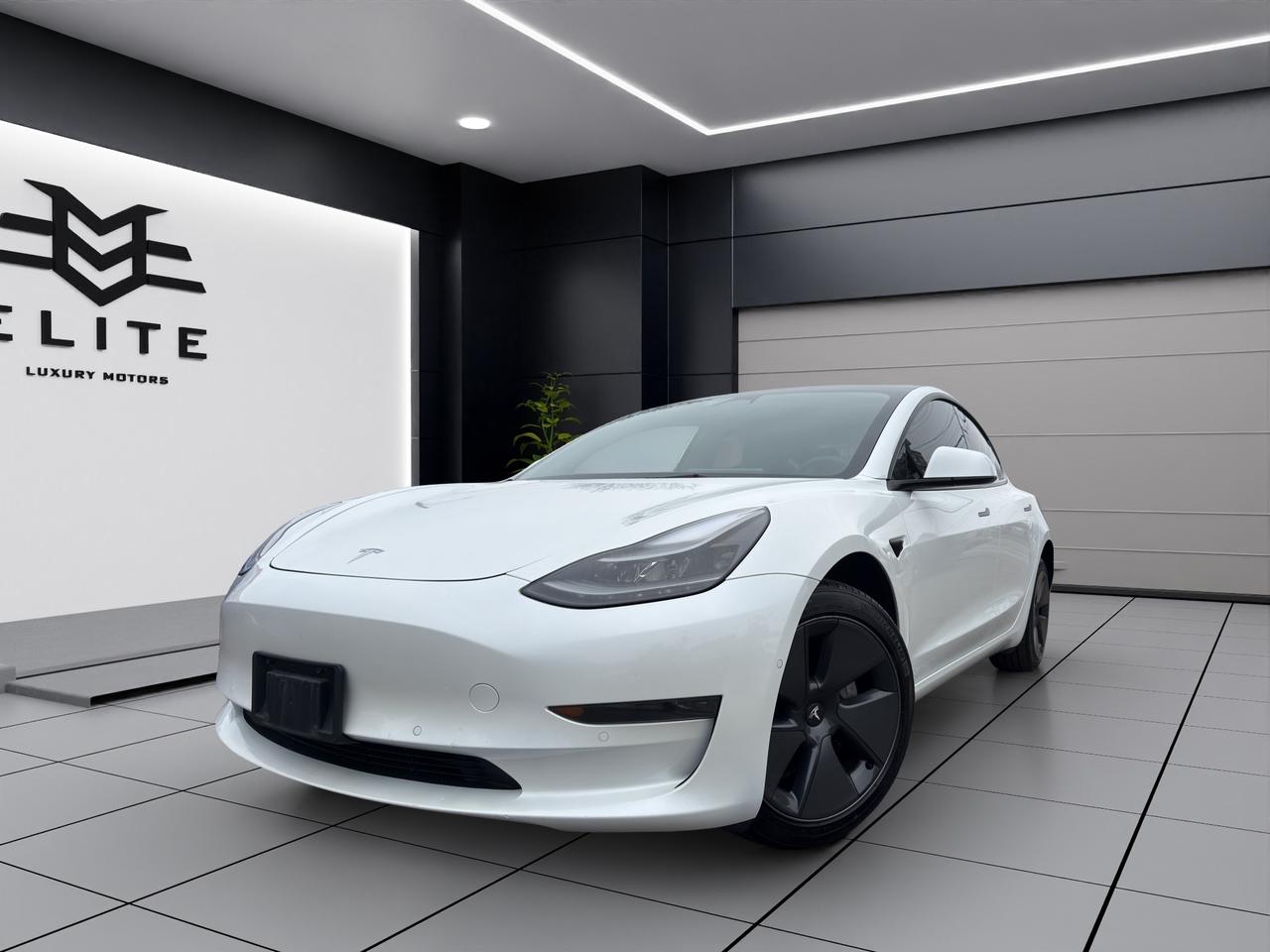 2021 Tesla Model 3 STANDARD RANGE PLUS - Blind Spot Monitor !!! Photo