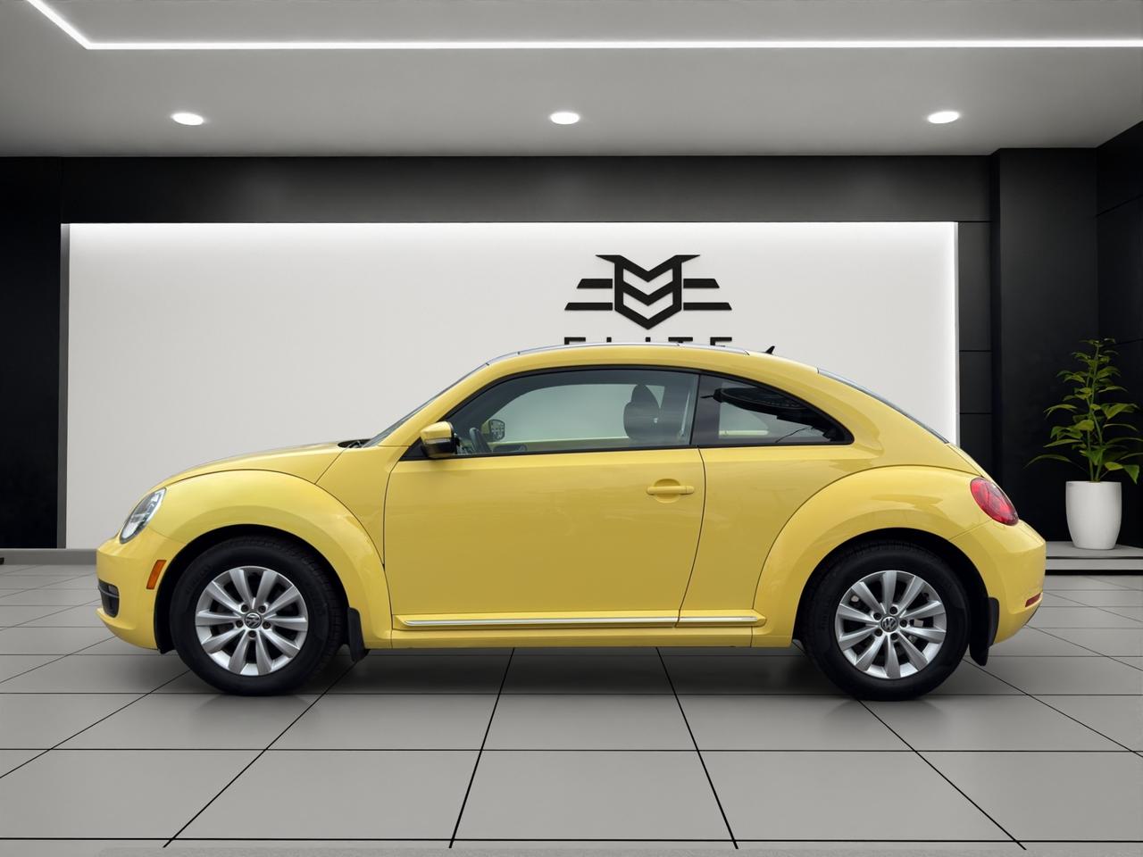 2013 Volkswagen Beetle 2.0L TDI Comfortline - Diesel -  Moonroof !!!! Photo4