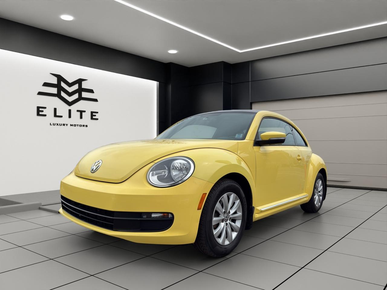 2013 Volkswagen Beetle 2.0L TDI Comfortline - Diesel -  Moonroof !!!! Photo