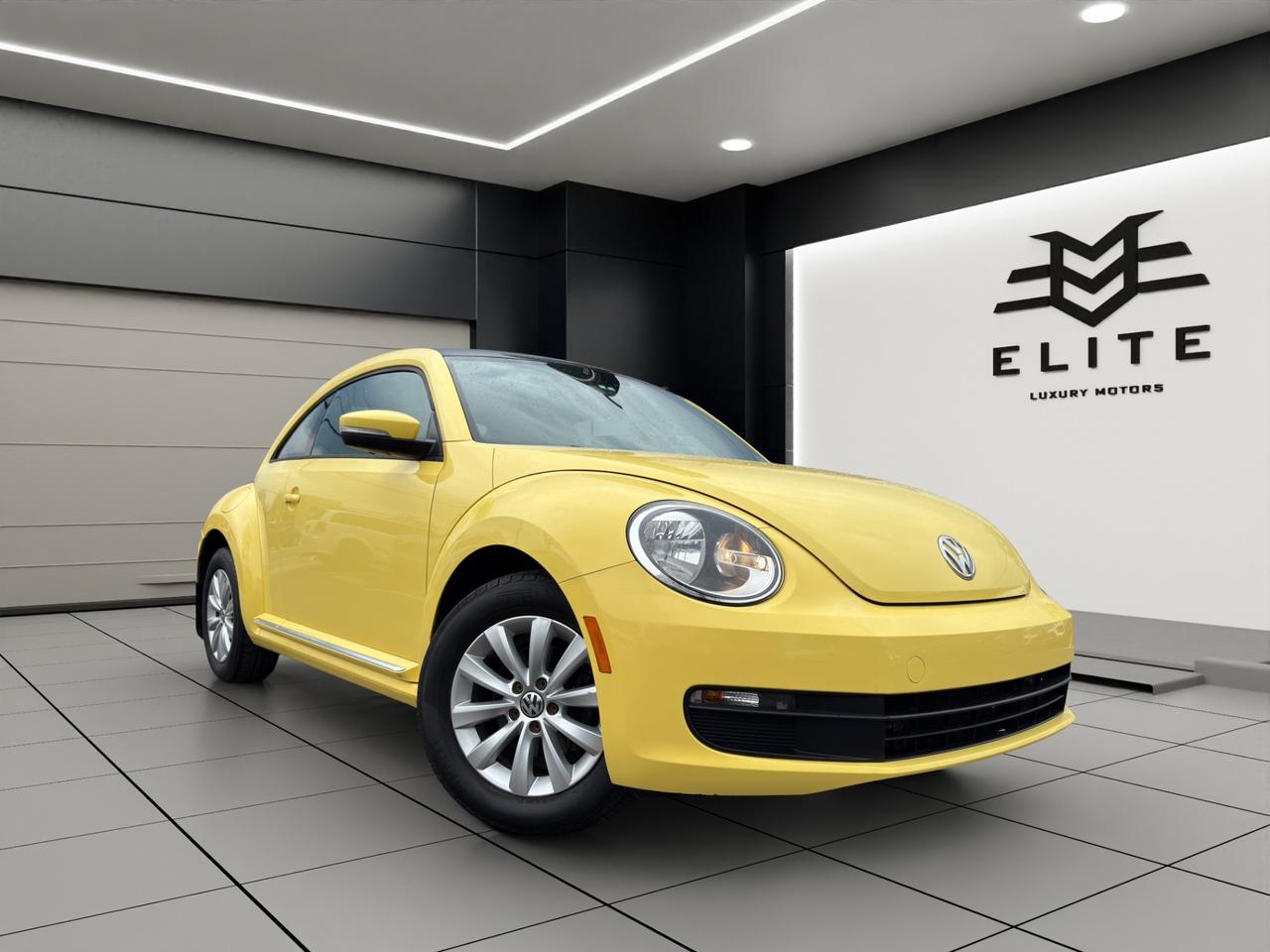 2013 Volkswagen Beetle 2.0L TDI Comfortline - Diesel -  Moonroof !!!! Photo