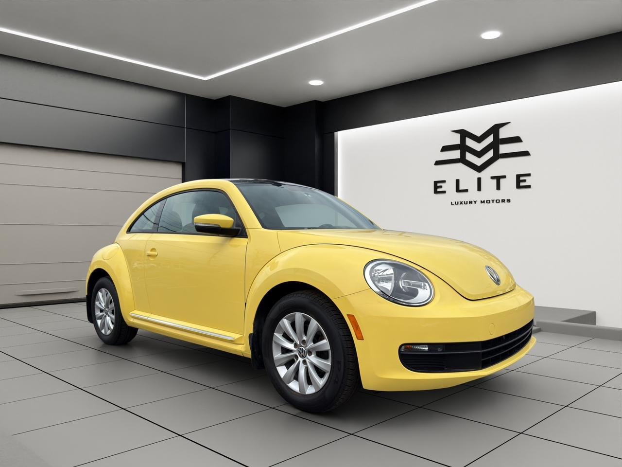 2013 Volkswagen Beetle 2.0L TDI Comfortline - Diesel -  Moonroof !!!! Photo