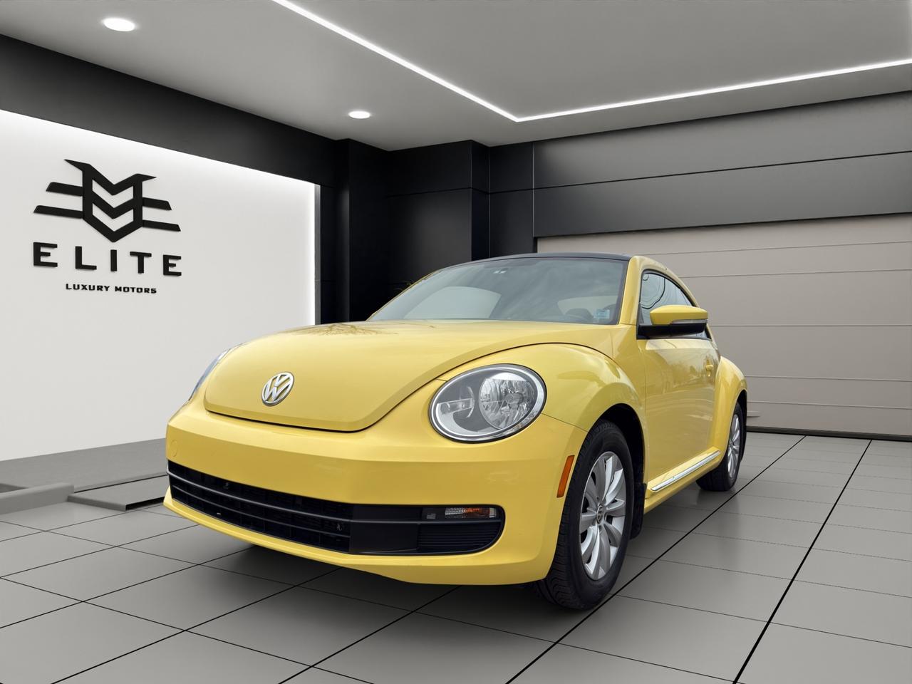 2013 Volkswagen Beetle 2.0L TDI Comfortline - Diesel -  Moonroof !!!! Photo