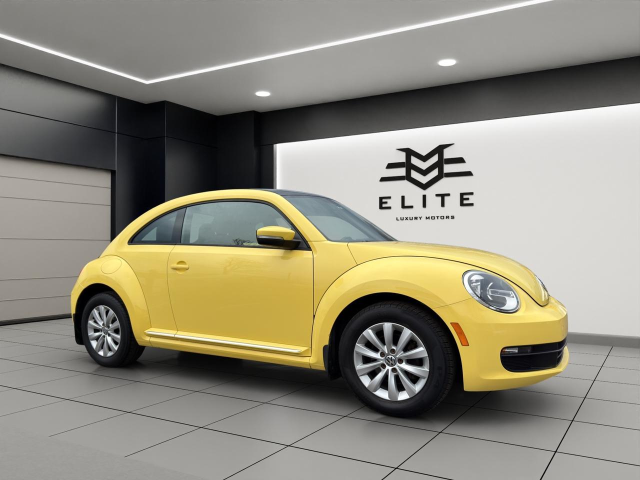 2013 Volkswagen Beetle 2.0L TDI Comfortline - Diesel -  Moonroof !!!! Photo