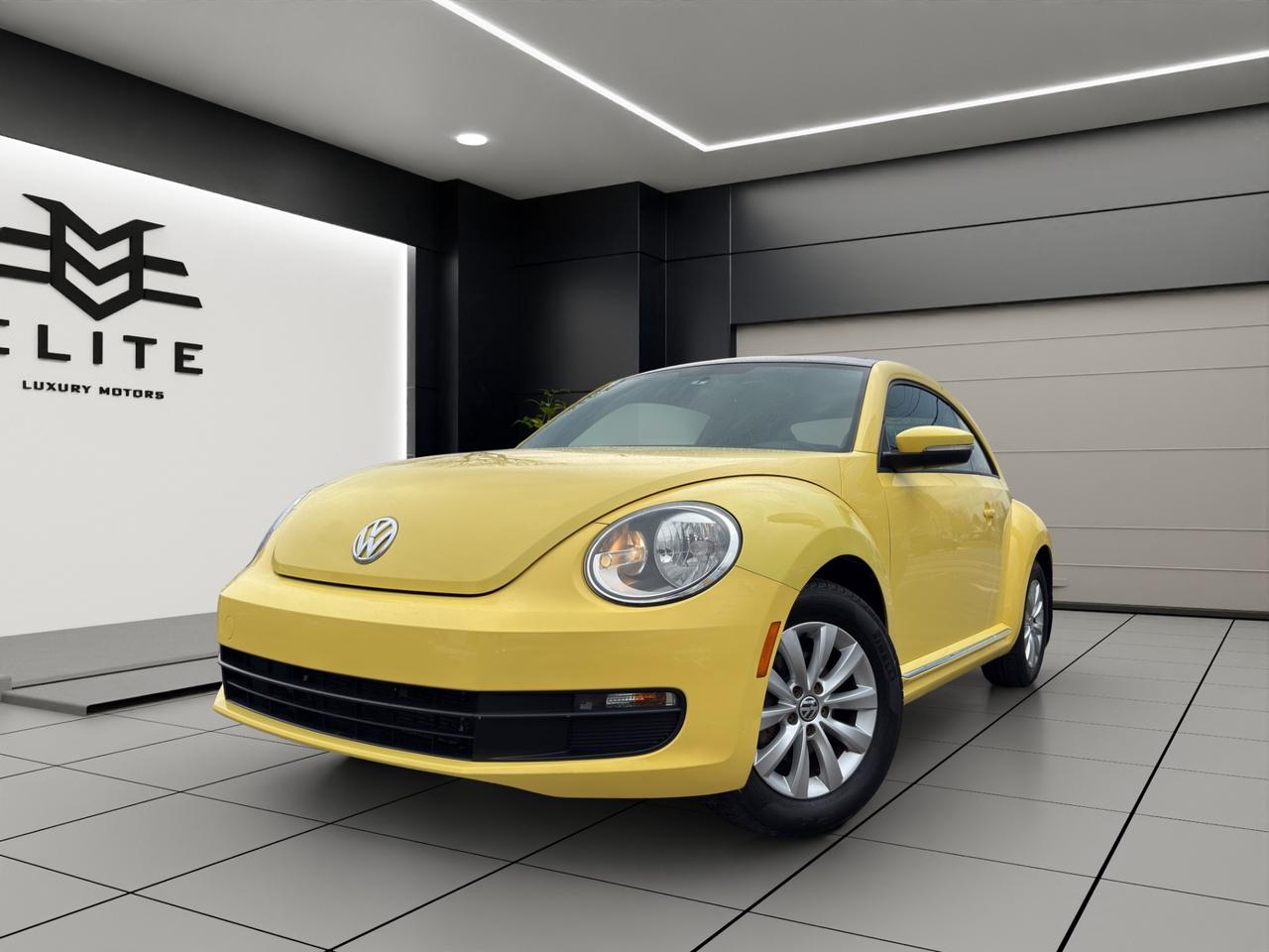 2013 Volkswagen Beetle 2.0L TDI Comfortline - Diesel -  Moonroof !!!! Photo