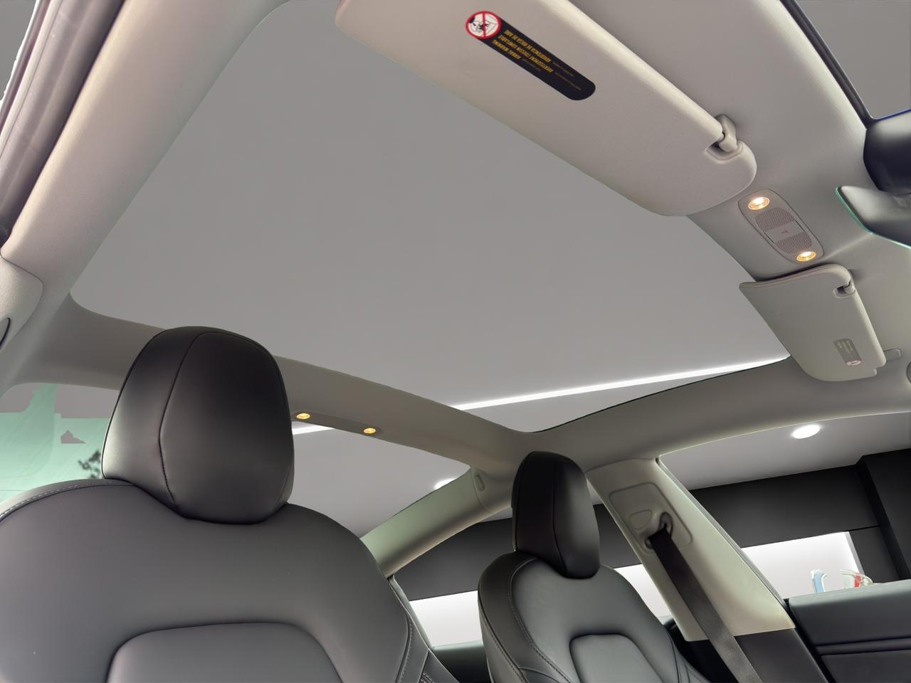 2018 Tesla Model 3 LONG RANGE - Blind Spot Monitor - Navigation System !!! Photo