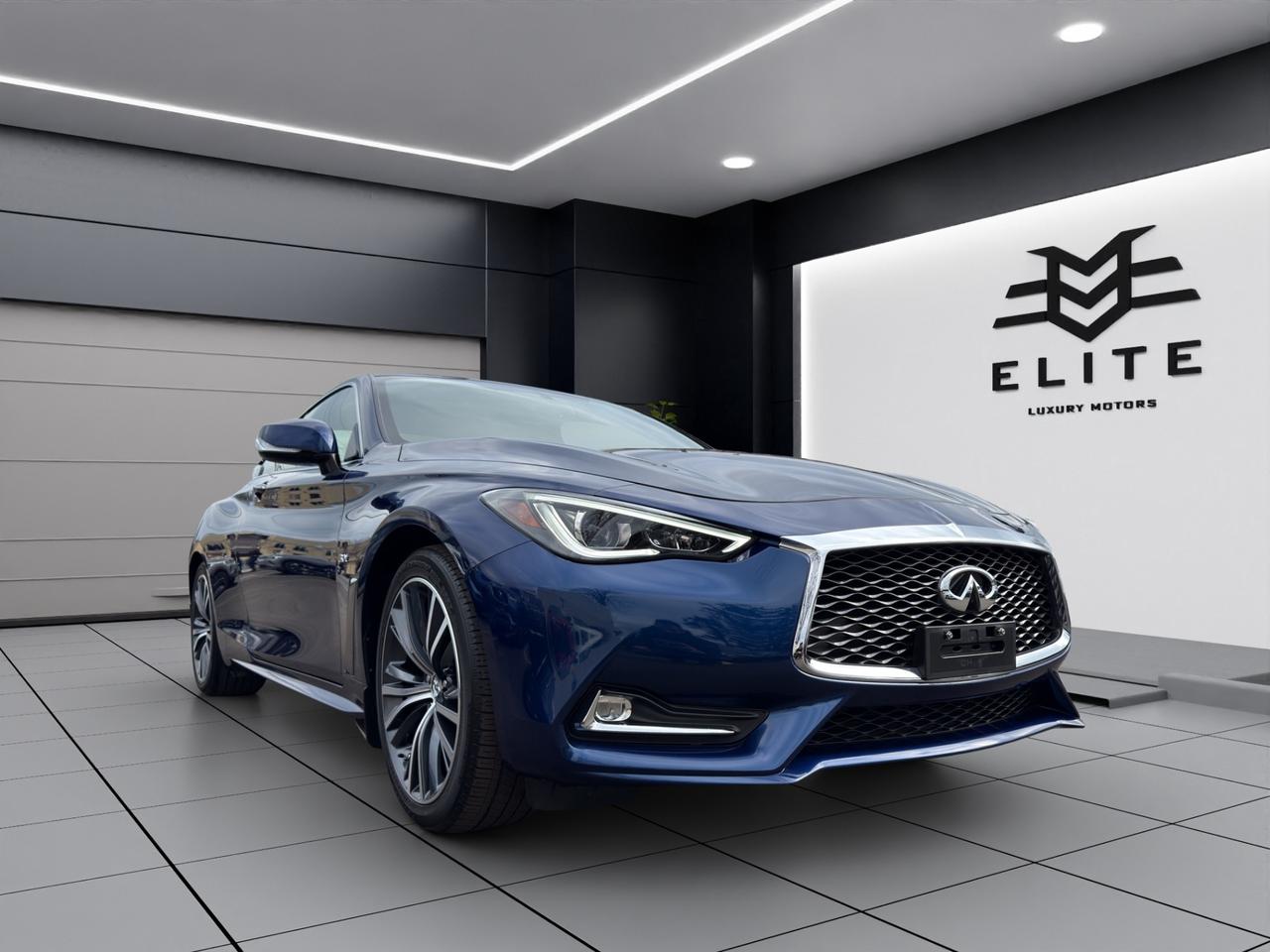 2018 Infiniti Q60 3.0T LUXE AWD - COUPE - LOW LOW KMS !!! Photo