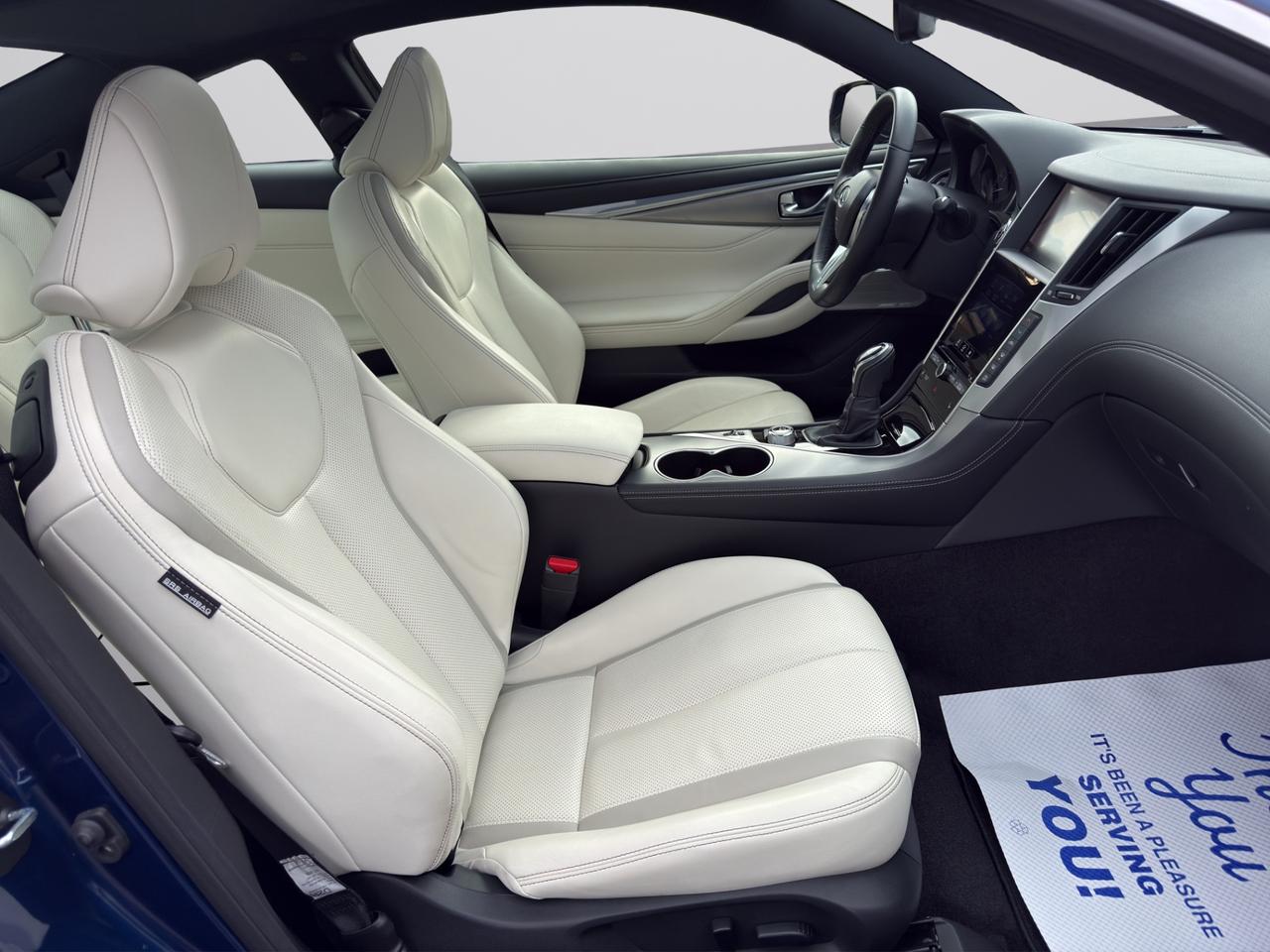 2018 Infiniti Q60 3.0T LUXE AWD - COUPE - LOW LOW KMS !!! Photo