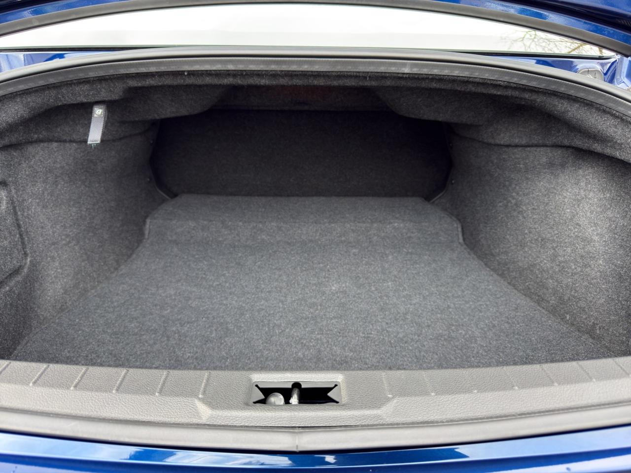 2018 Infiniti Q60 3.0T LUXE AWD - COUPE - LOW LOW KMS !!! Photo