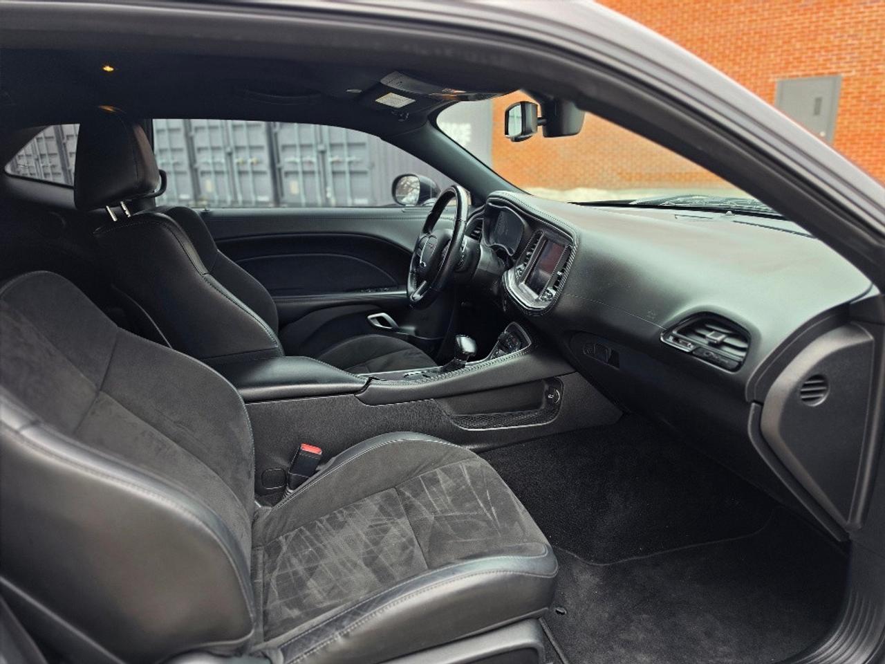 2022 Dodge Challenger GT PLUS AWD-BLACK TOP PKG-ALCANTARA SEATS Photo