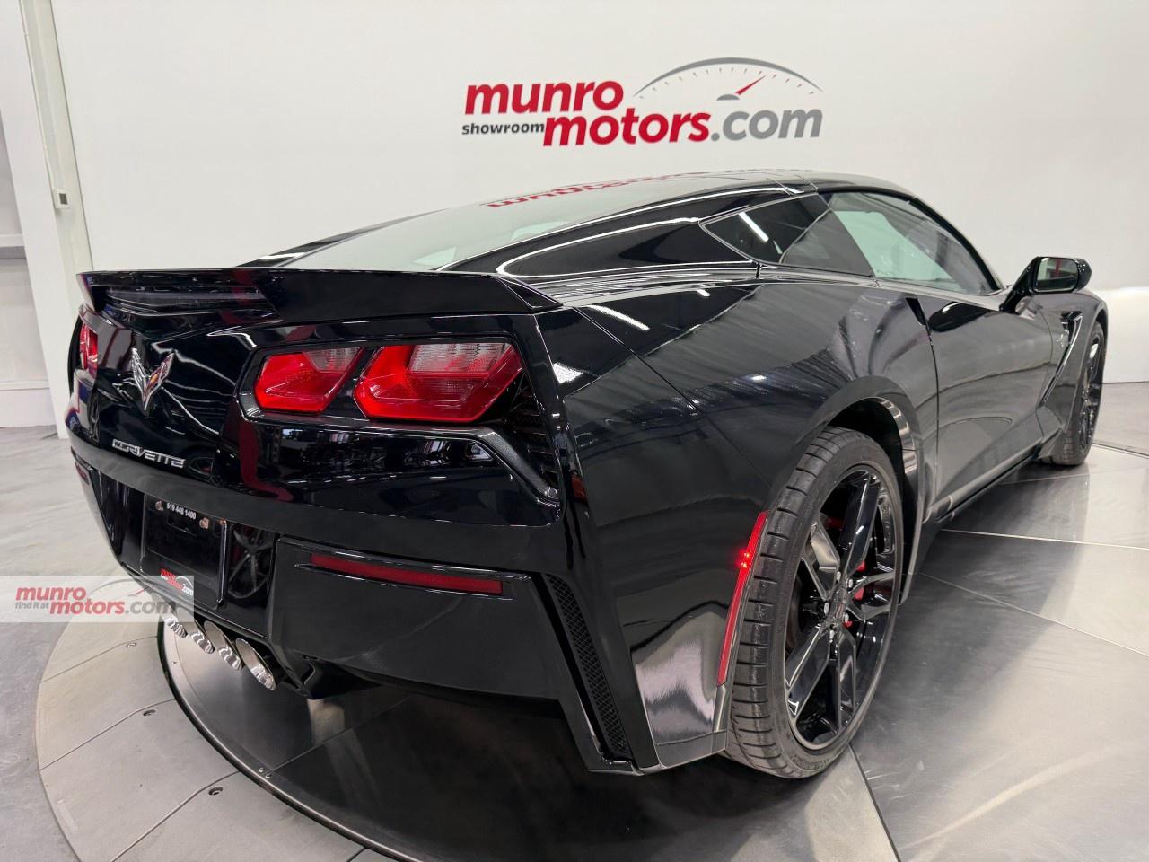 2017 Chevrolet Corvette Stingray Coupe Z51 3LT Photo