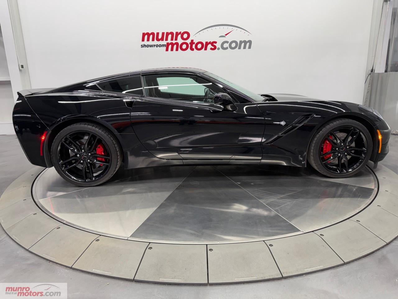 2017 Chevrolet Corvette Stingray Coupe Z51 3LT Photo