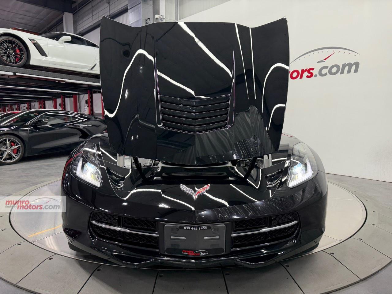 2017 Chevrolet Corvette Stingray Coupe Z51 3LT Photo