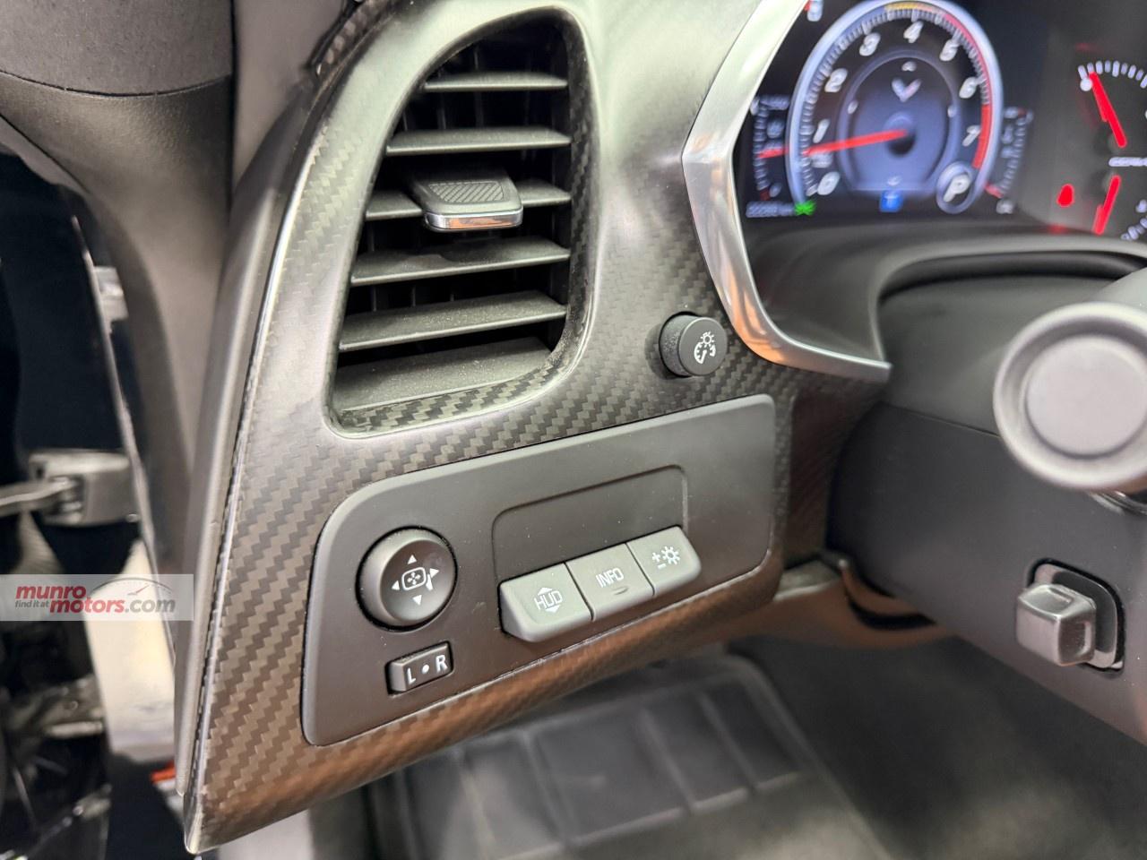 2017 Chevrolet Corvette Stingray Coupe Z51 3LT Photo