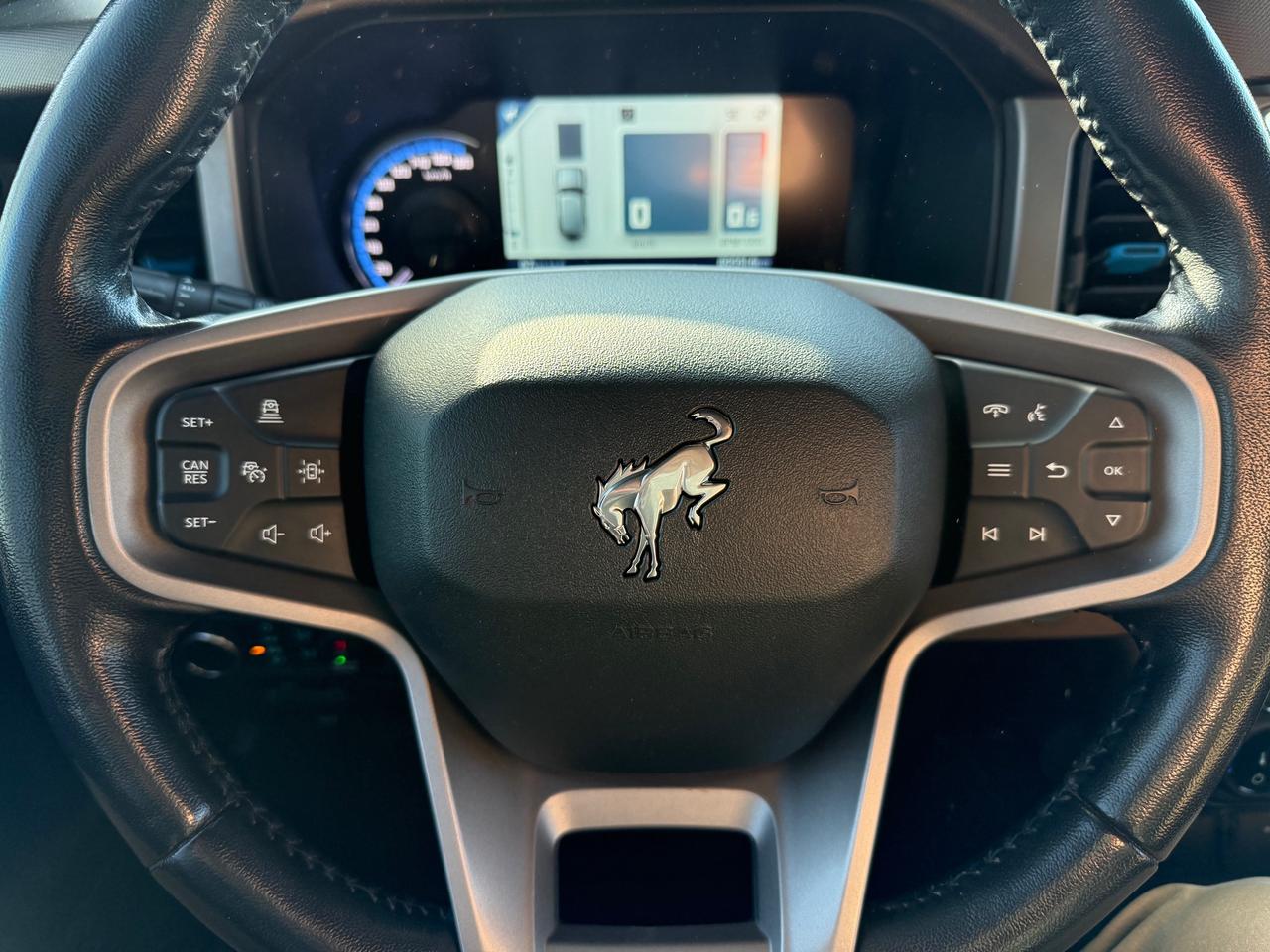 2022 Ford Bronco Outer Banks NAV! Heated Steering! AutoStart! Photo