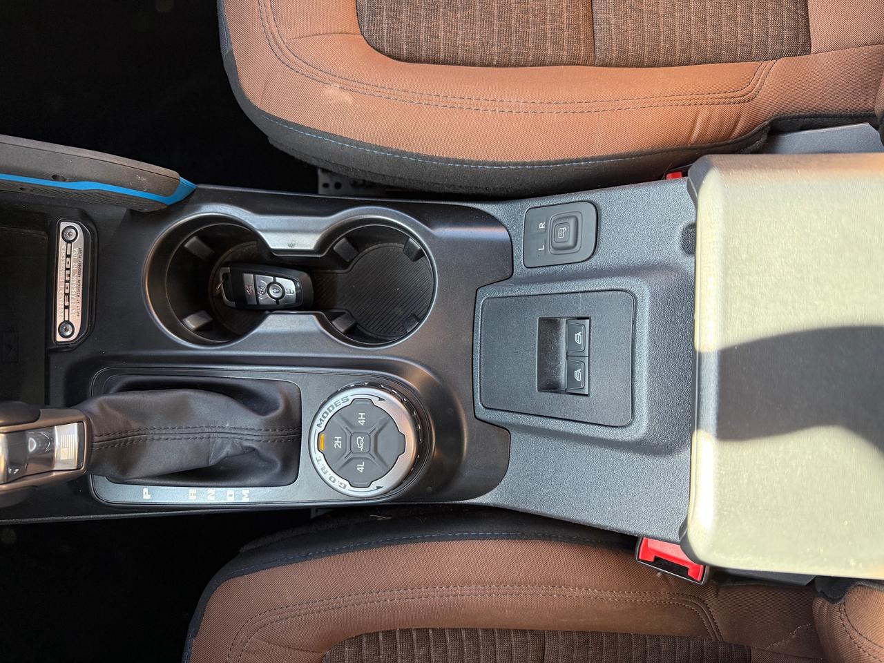 2022 Ford Bronco Outer Banks NAV! Heated Steering! AutoStart! Photo