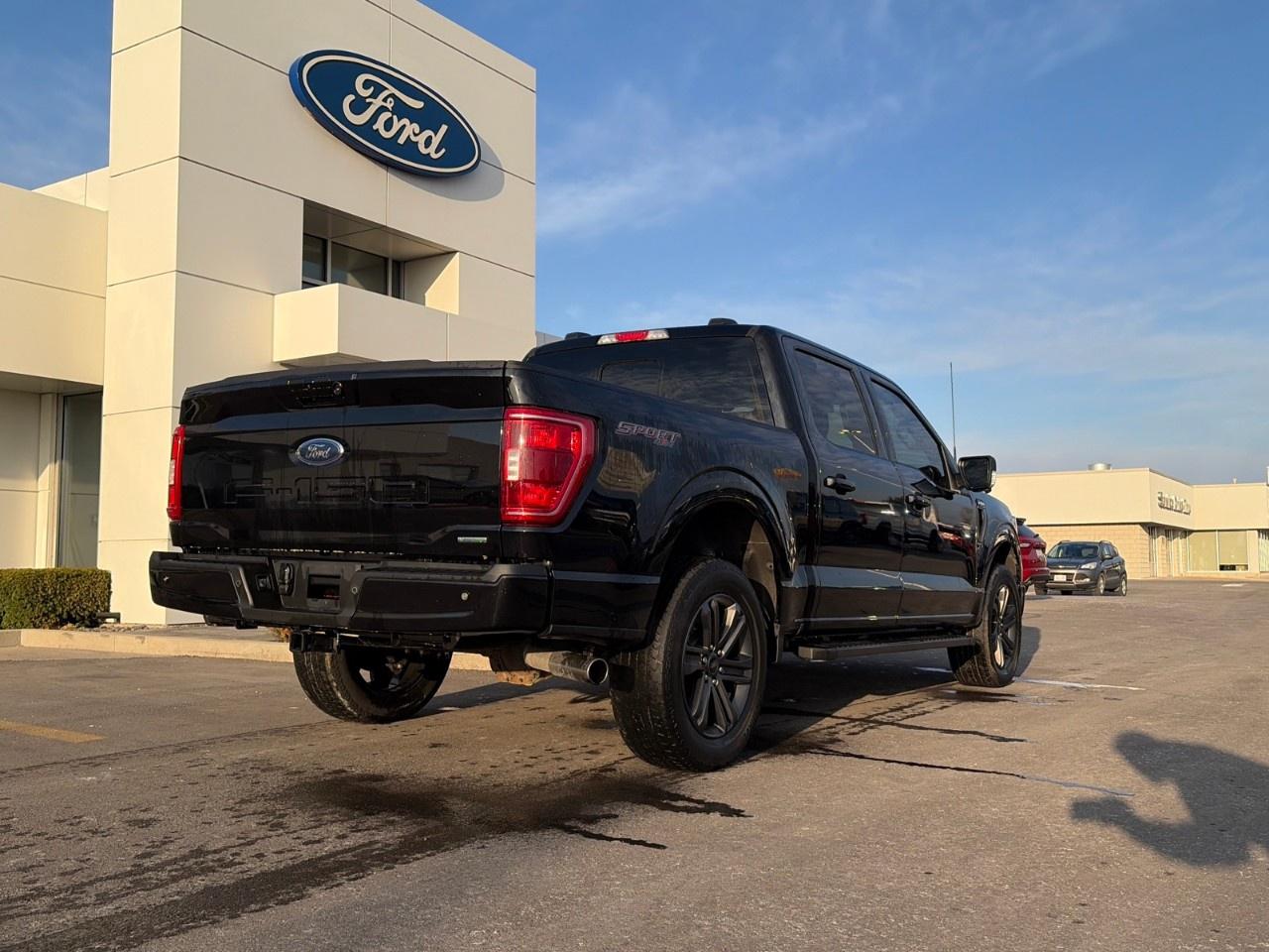 2023 Ford F-150 XLT 4WD SuperCrew 5.5' Box Photo