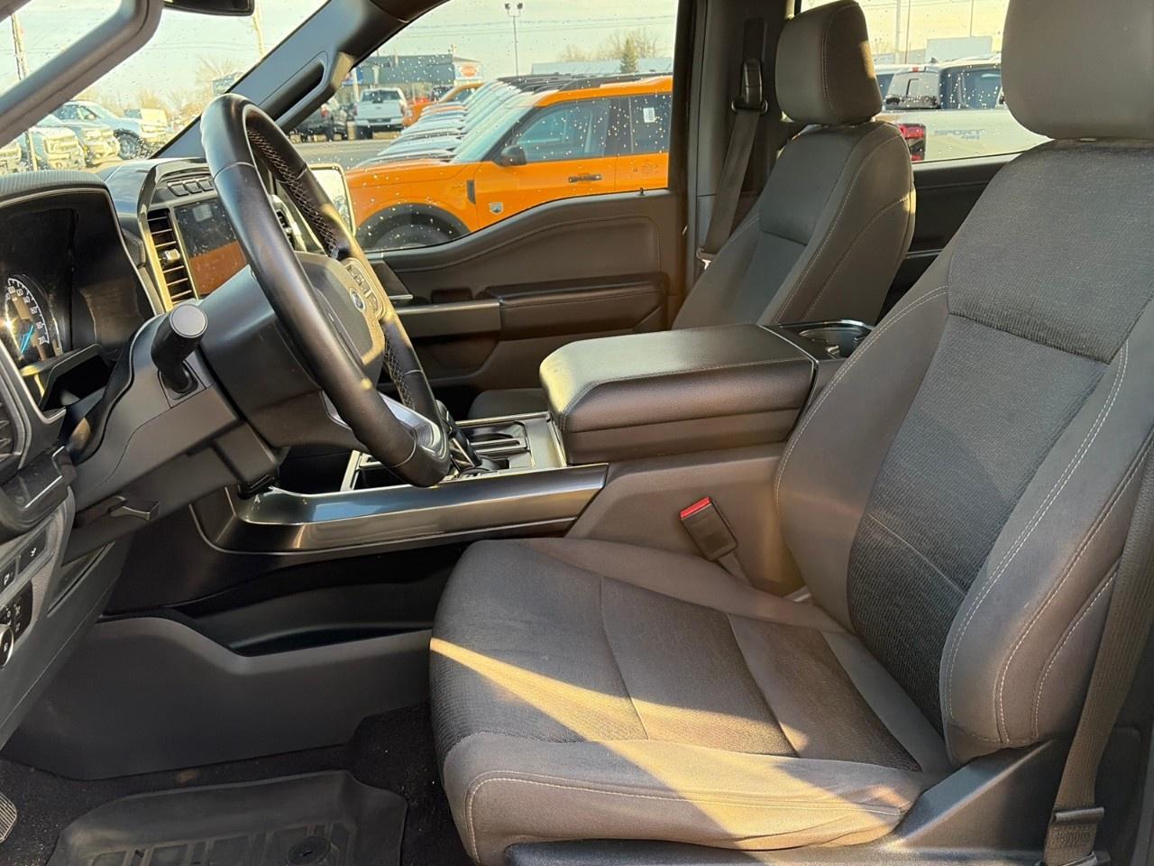 2023 Ford F-150 XLT 4WD SuperCrew 5.5' Box Photo