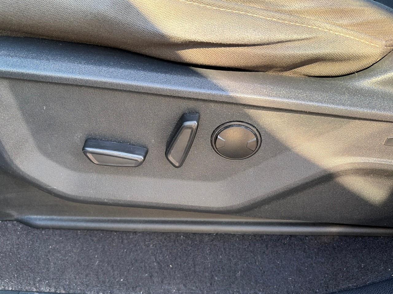 2023 Ford F-150 XLT 4WD SuperCrew 5.5' Box Photo