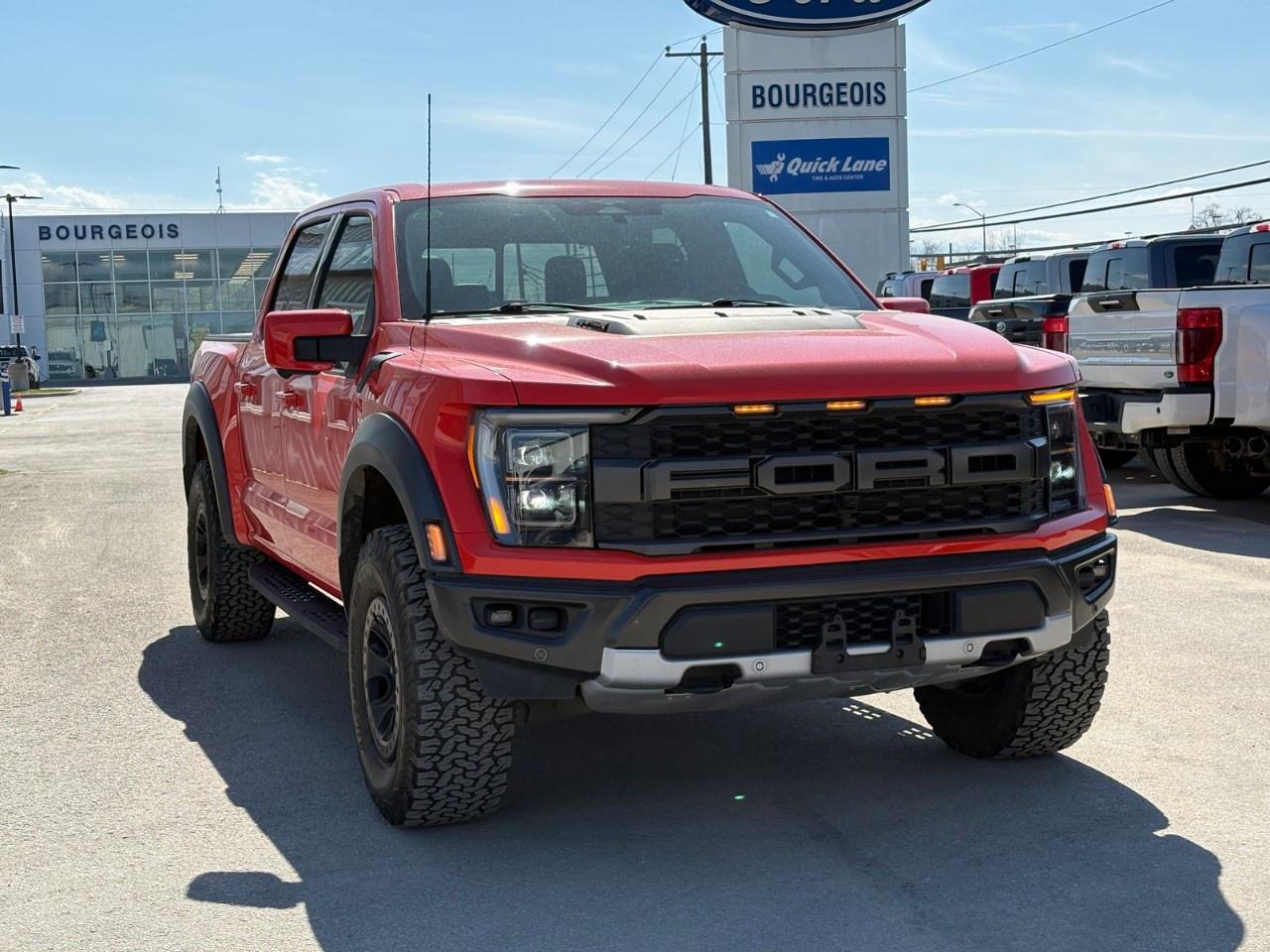 2023 Ford F-150 Raptor 4WD SuperCrew 5.5' Box Photo3