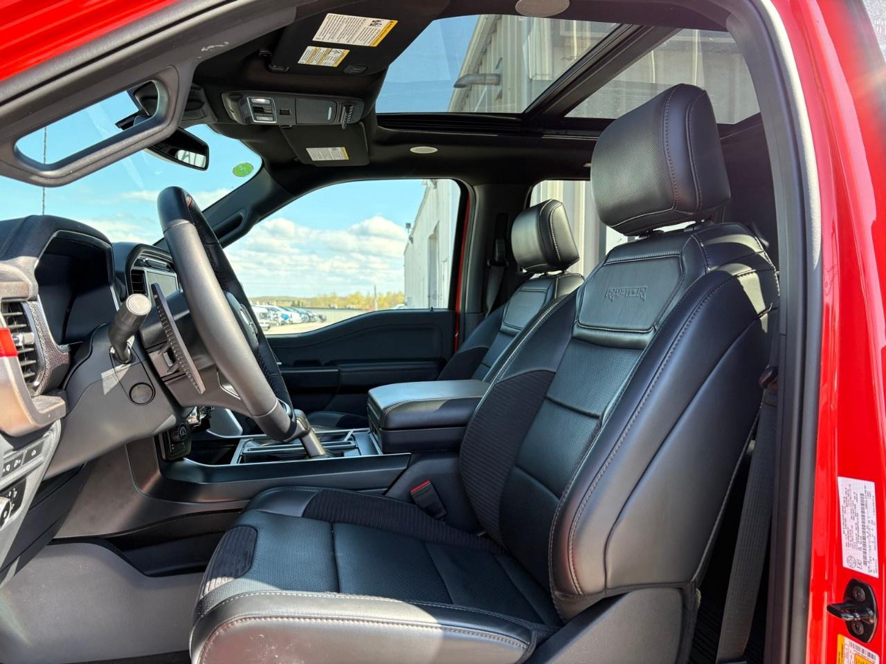 2023 Ford F-150 Raptor 4WD SuperCrew 5.5' Box Photo