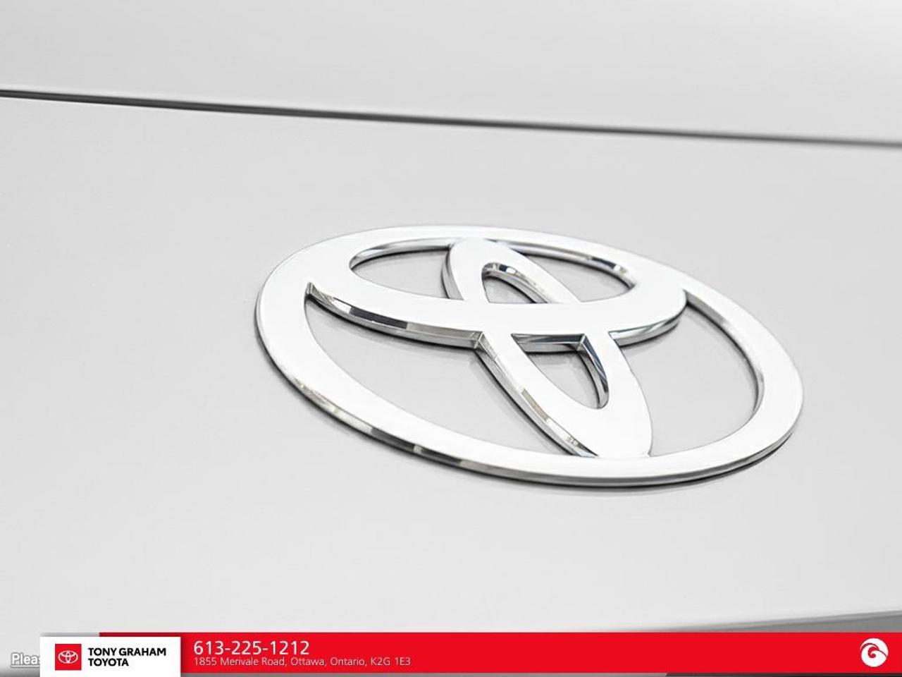 2026 Toyota Crown Signia Limited Photo