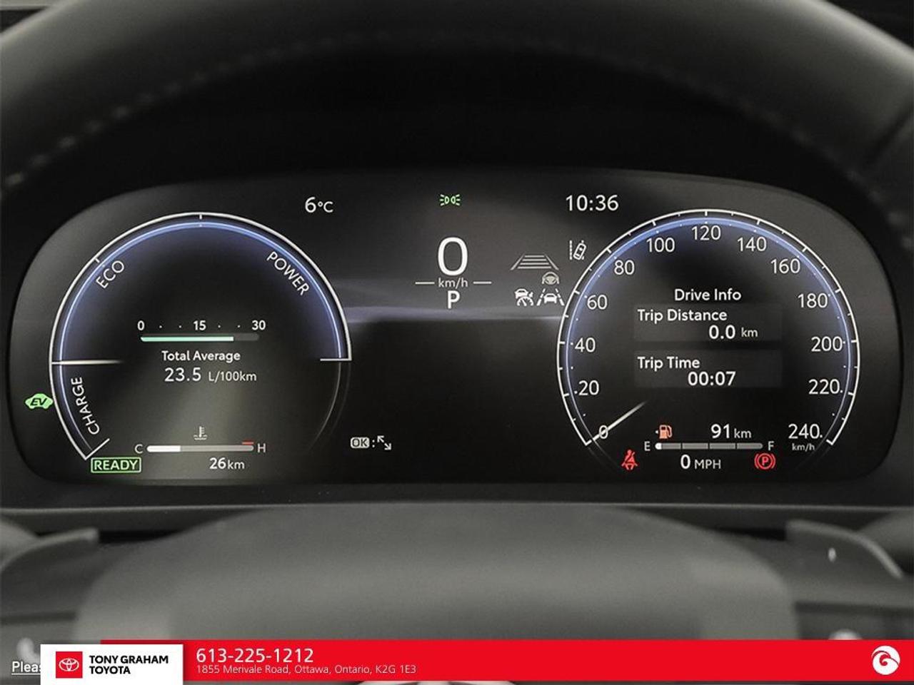 2026 Toyota Crown Signia Limited Photo